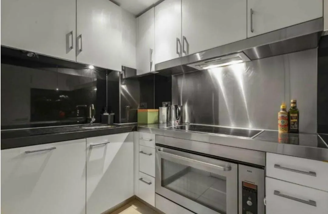 Apartment Luxury 2 Bed Flat, Nice View & Spa - Canarywharf London